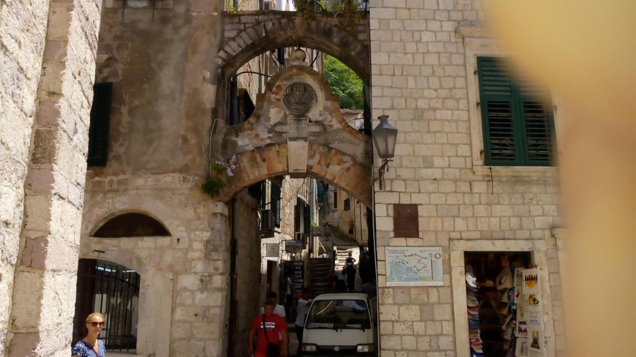 Tea Apartment Kotor Bagian luar foto